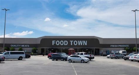 foodtown webster tx.